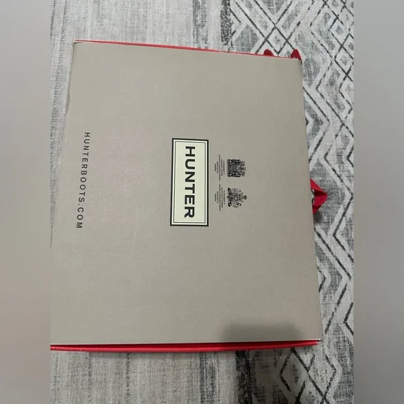 ☔️Hunter Dark Olive Gloss Boots - Picture 8 of 10